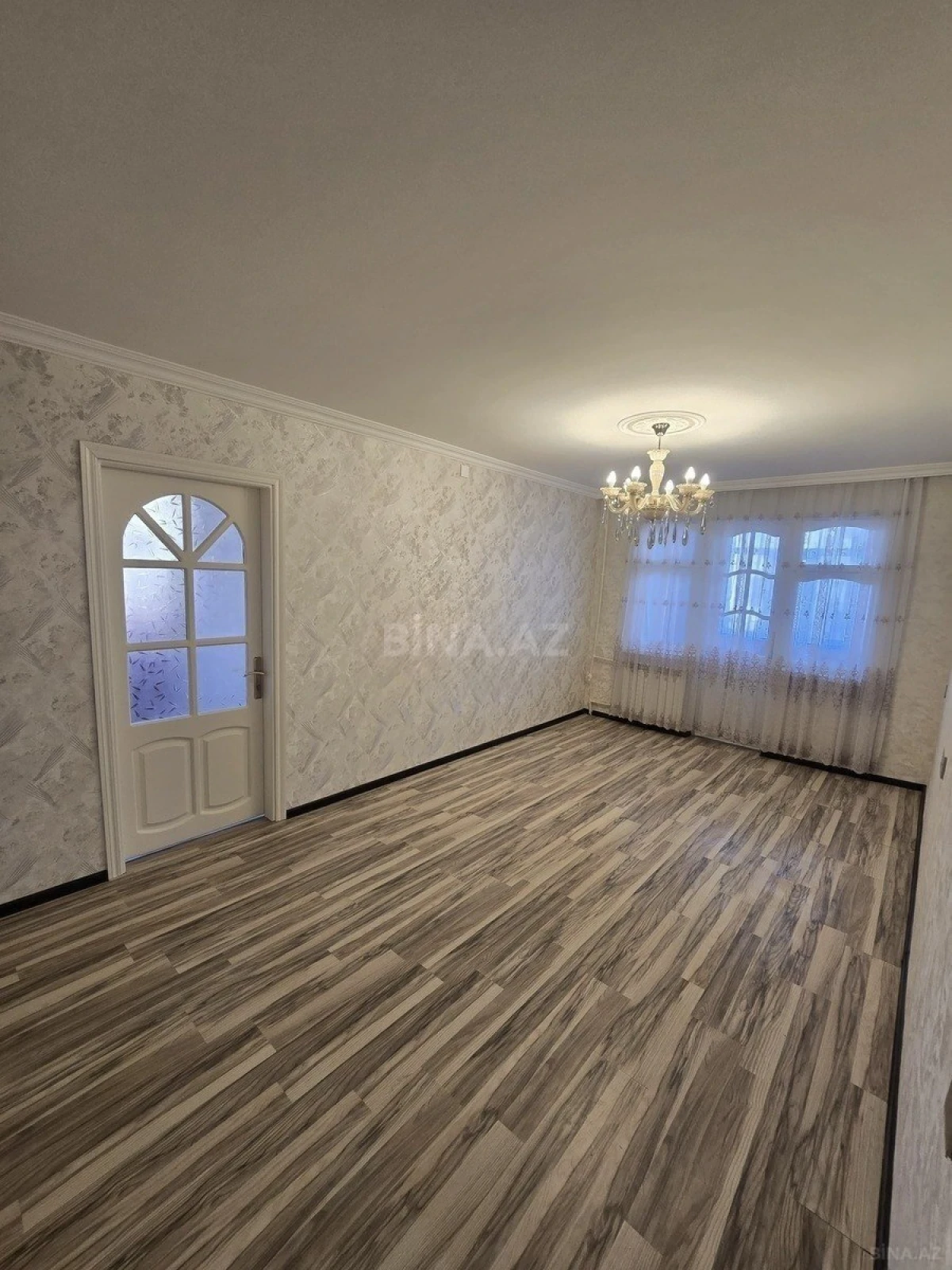 Satılır 2 otaqlı mənzil 55 m²