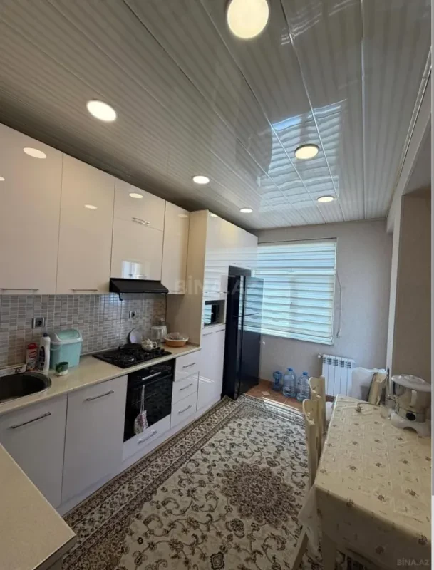 Satılır 2 otaqlı mənzil 73.5 m²