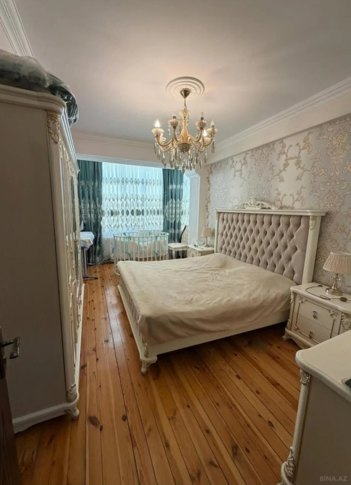 Satılır 2 otaqlı mənzil 73.5 m²