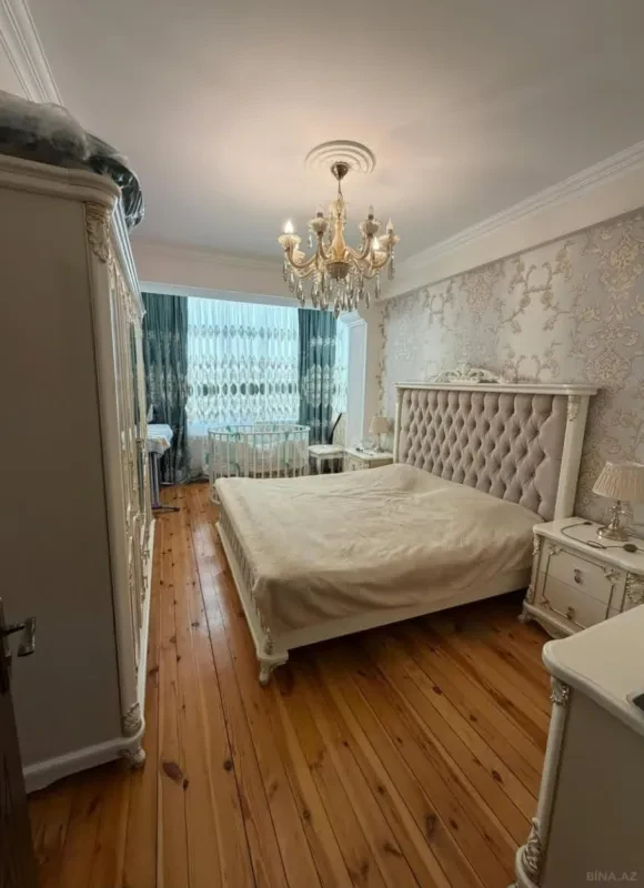 Satılır 2 otaqlı mənzil 73.5 m²