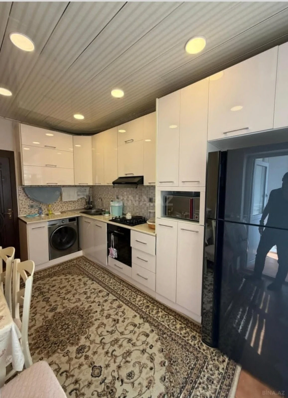 Satılır 2 otaqlı mənzil 73.5 m²