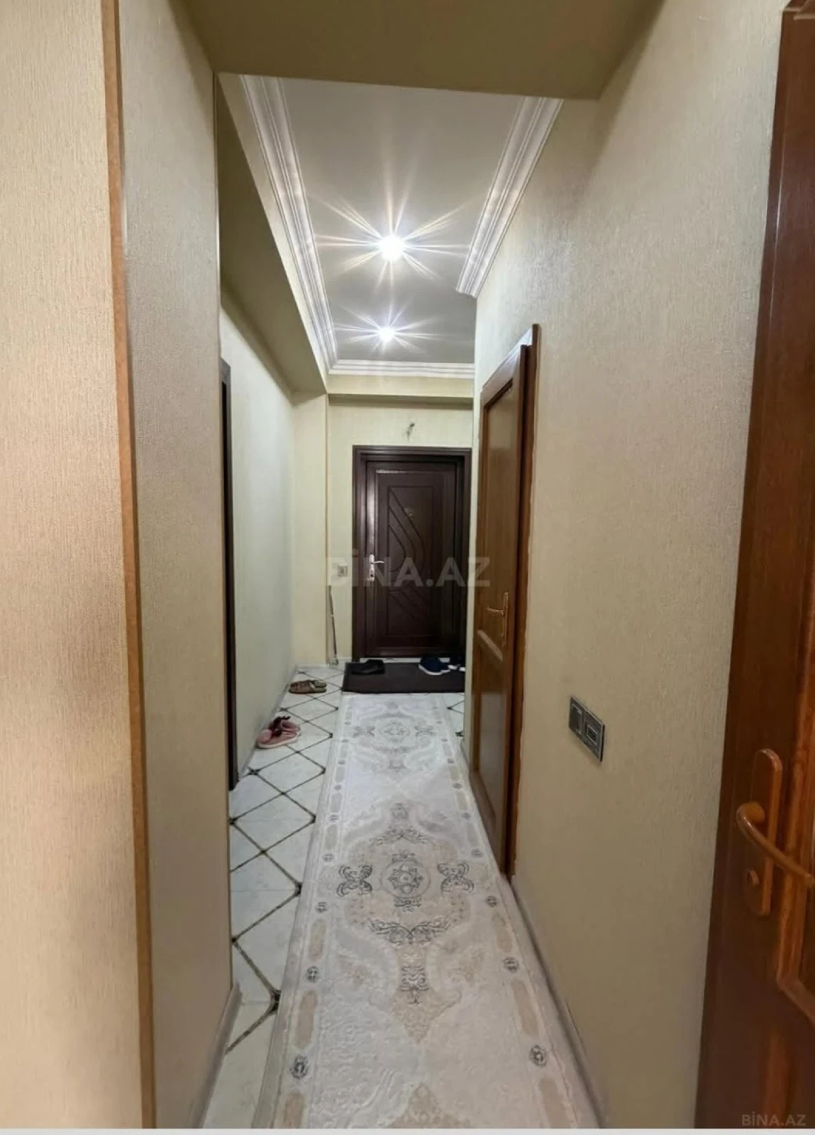 Satılır 2 otaqlı mənzil 73.5 m²