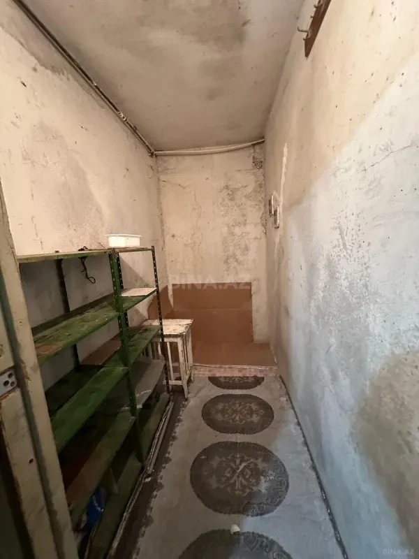 Satılır 4 otaqlı mənzil 120 m²