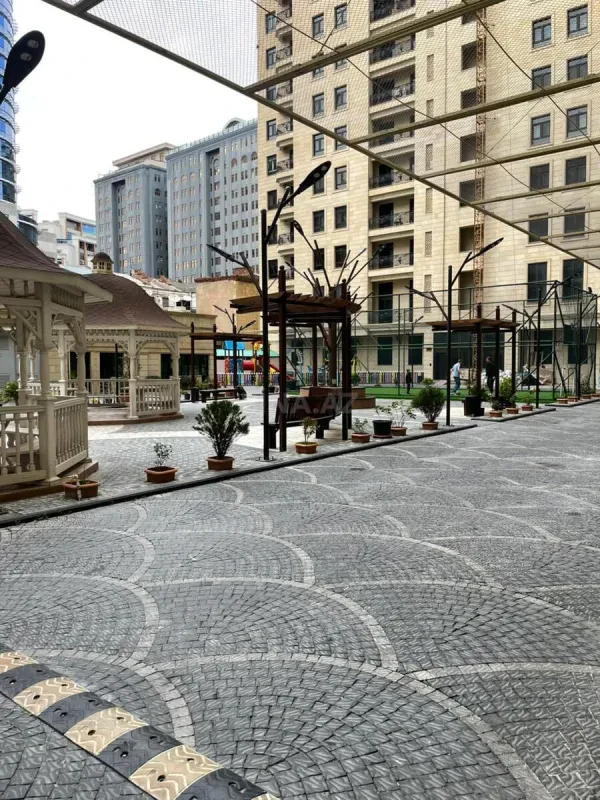 Kirayə verilir 3 otaqlı mənzil 106 m²