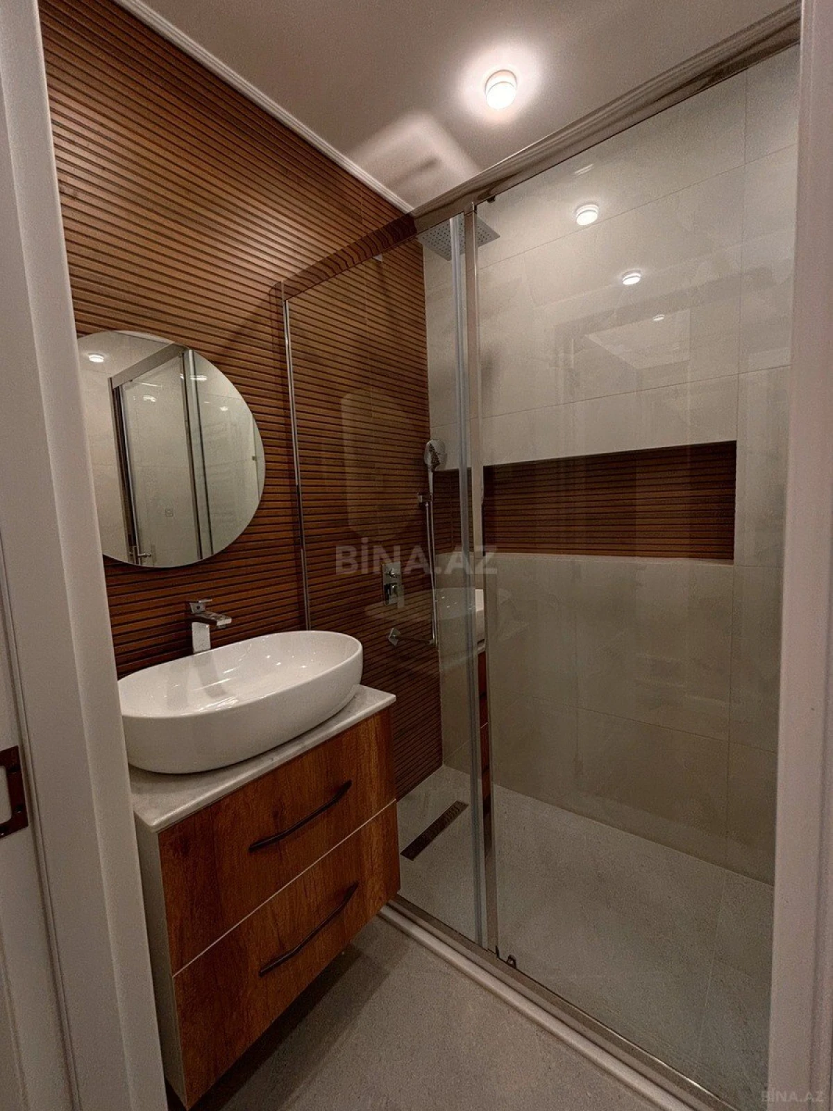 Satılır 2 otaqlı mənzil 64.5 m²