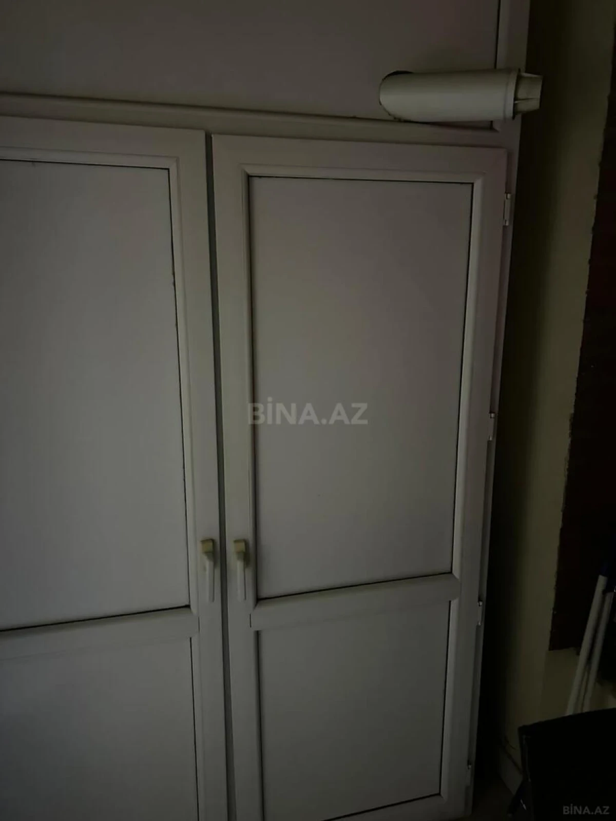 Satılır 5 otaqlı mənzil 250 m²