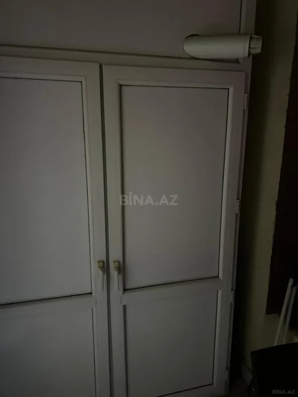 Satılır 5 otaqlı mənzil 250 m²