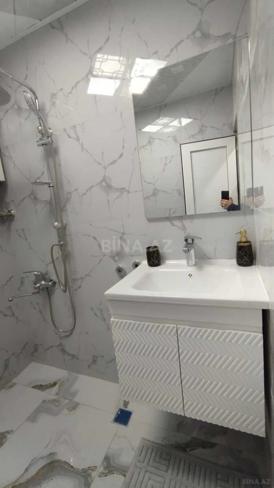 Satılır 1 otaqlı mənzil 35 m²
