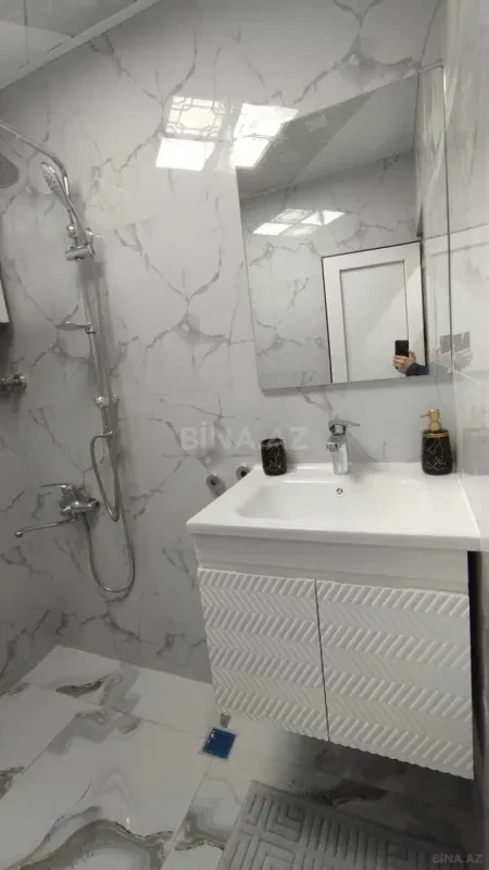 Satılır 1 otaqlı mənzil 35 m²
