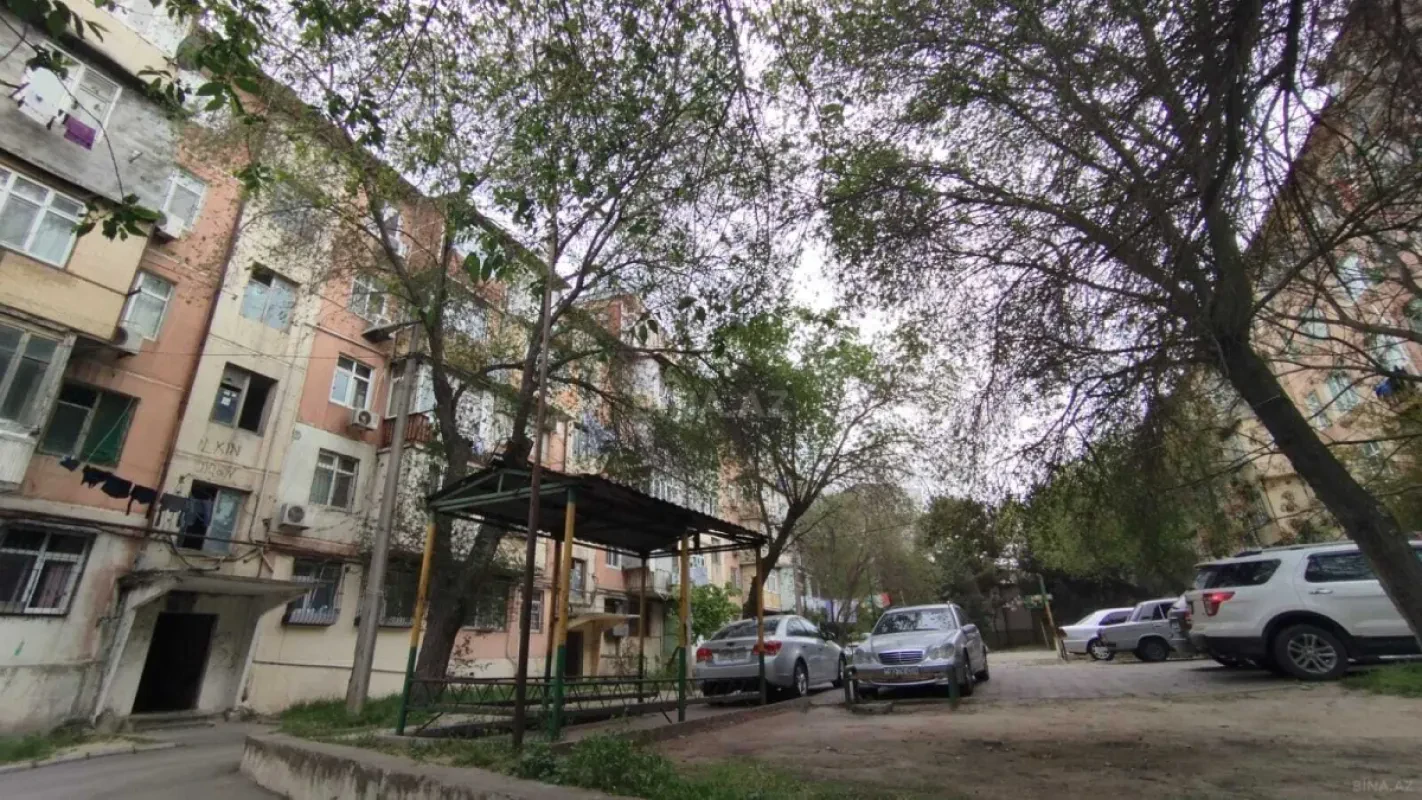 Satılır 1 otaqlı mənzil 35 m²