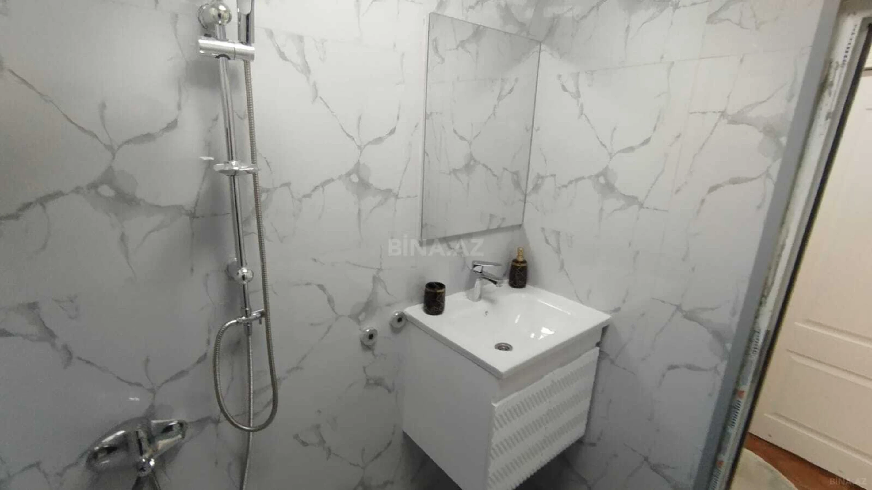 Satılır 1 otaqlı mənzil 35 m²