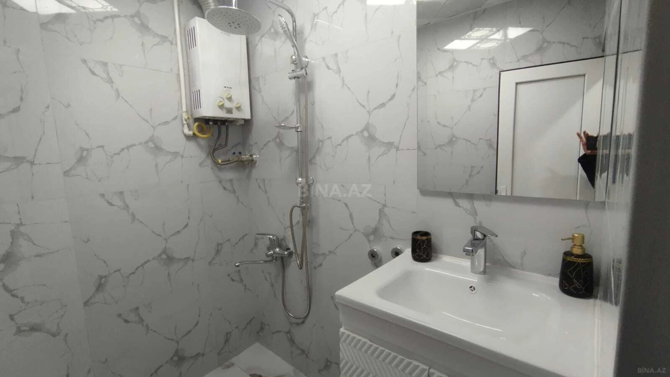 Satılır 1 otaqlı mənzil 35 m²