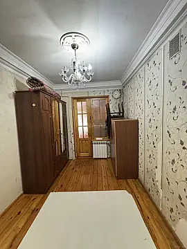 Satılır 2 otaqlı mənzil 44 m²