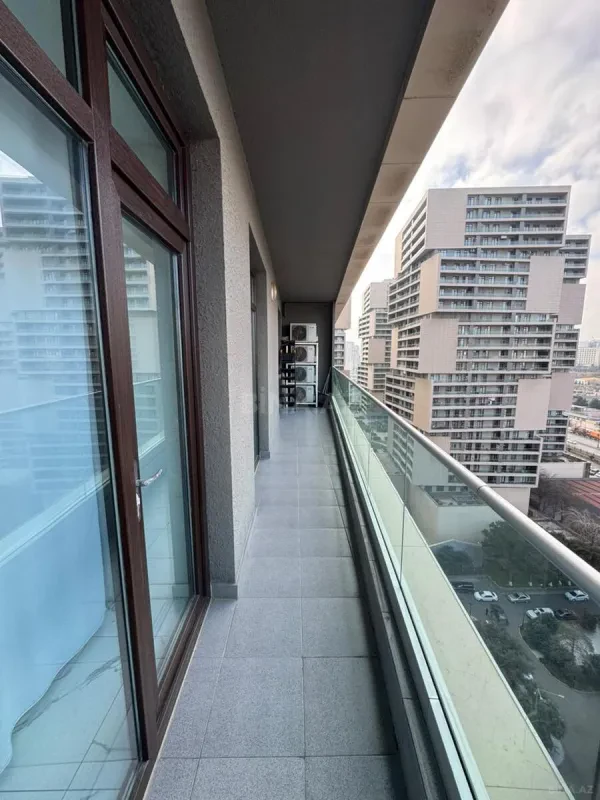 Kirayə verilir 3 otaqlı mənzil 120 m²