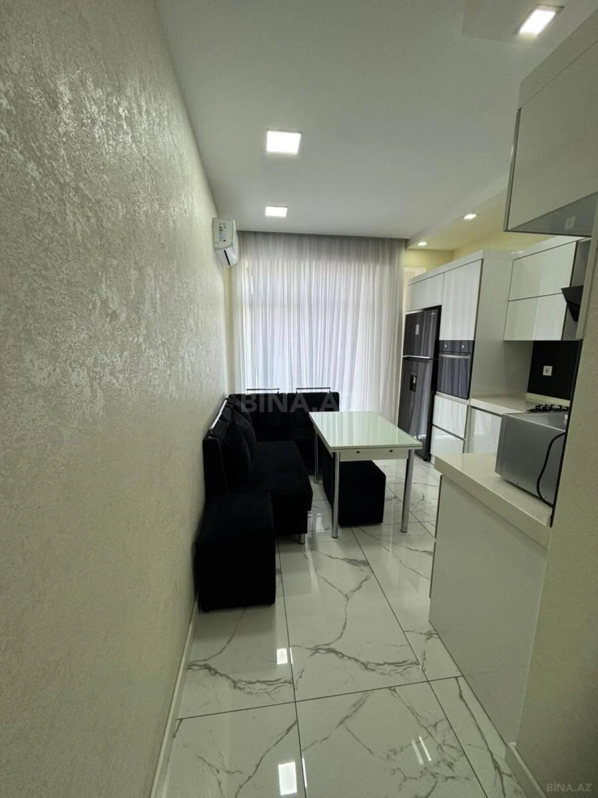 Kirayə verilir 3 otaqlı mənzil 120 m²