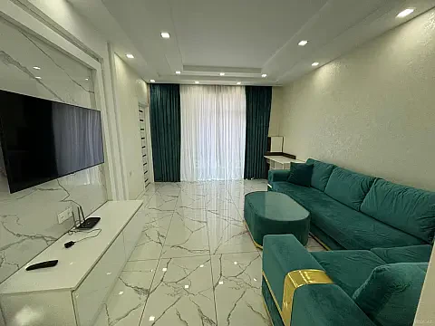 Kirayə verilir 3 otaqlı mənzil 120 m² — Bakı 3 otaq 120.00 m²