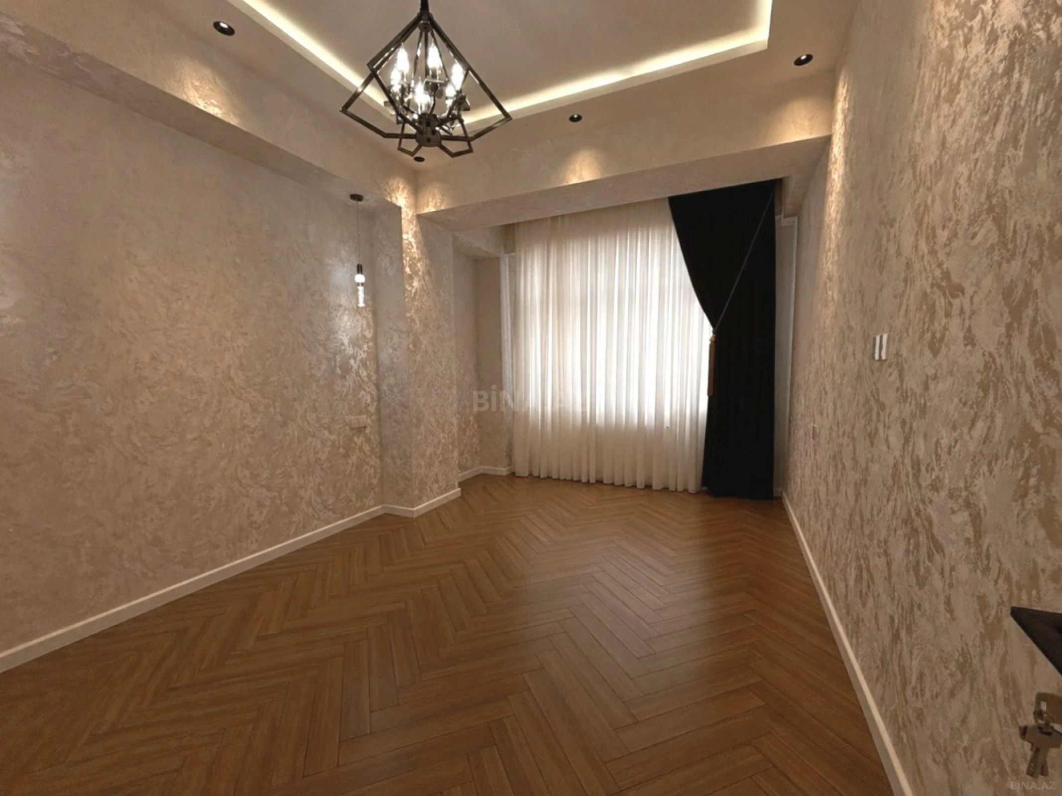 Satılır 2 otaqlı mənzil 64.5 m²