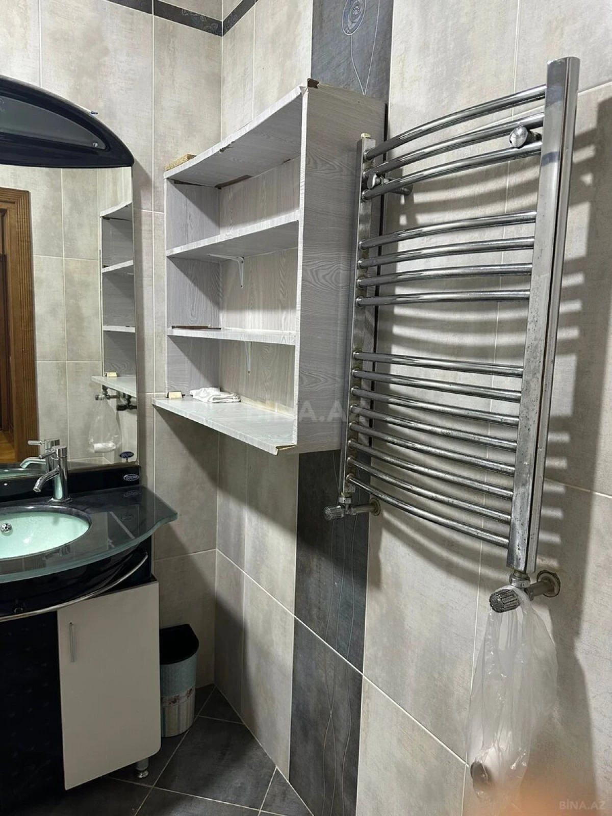 Kirayə verilir 3 otaqlı mənzil 120 m²