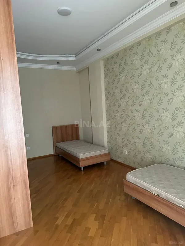 Kirayə verilir 3 otaqlı mənzil 120 m²