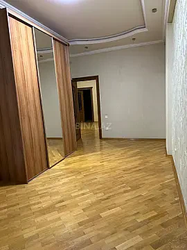 Kirayə verilir 3 otaqlı mənzil 120 m²