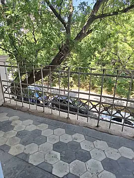 Kirayə verilir 4 otaqlı mənzil 100 m²