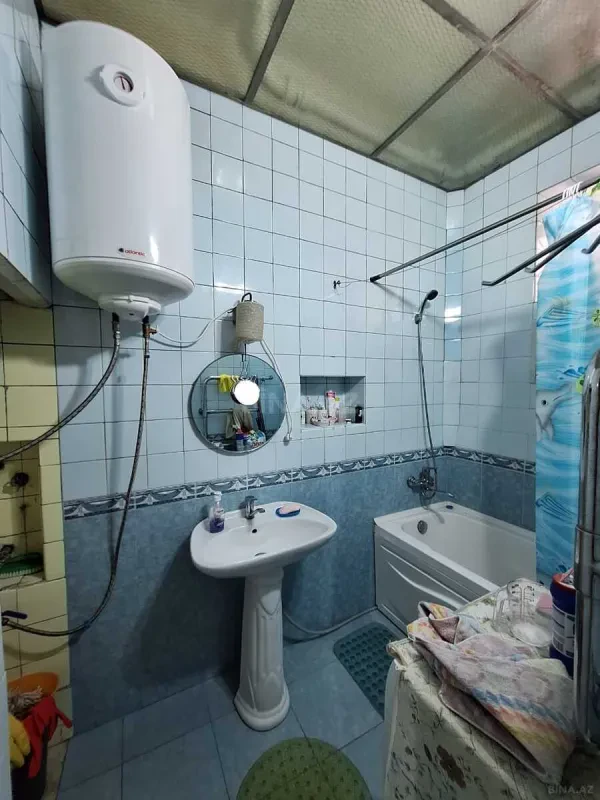 Kirayə verilir 4 otaqlı mənzil 100 m²