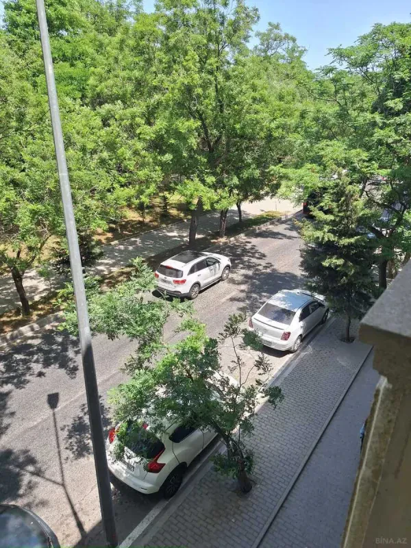 Kirayə verilir 4 otaqlı mənzil 100 m²