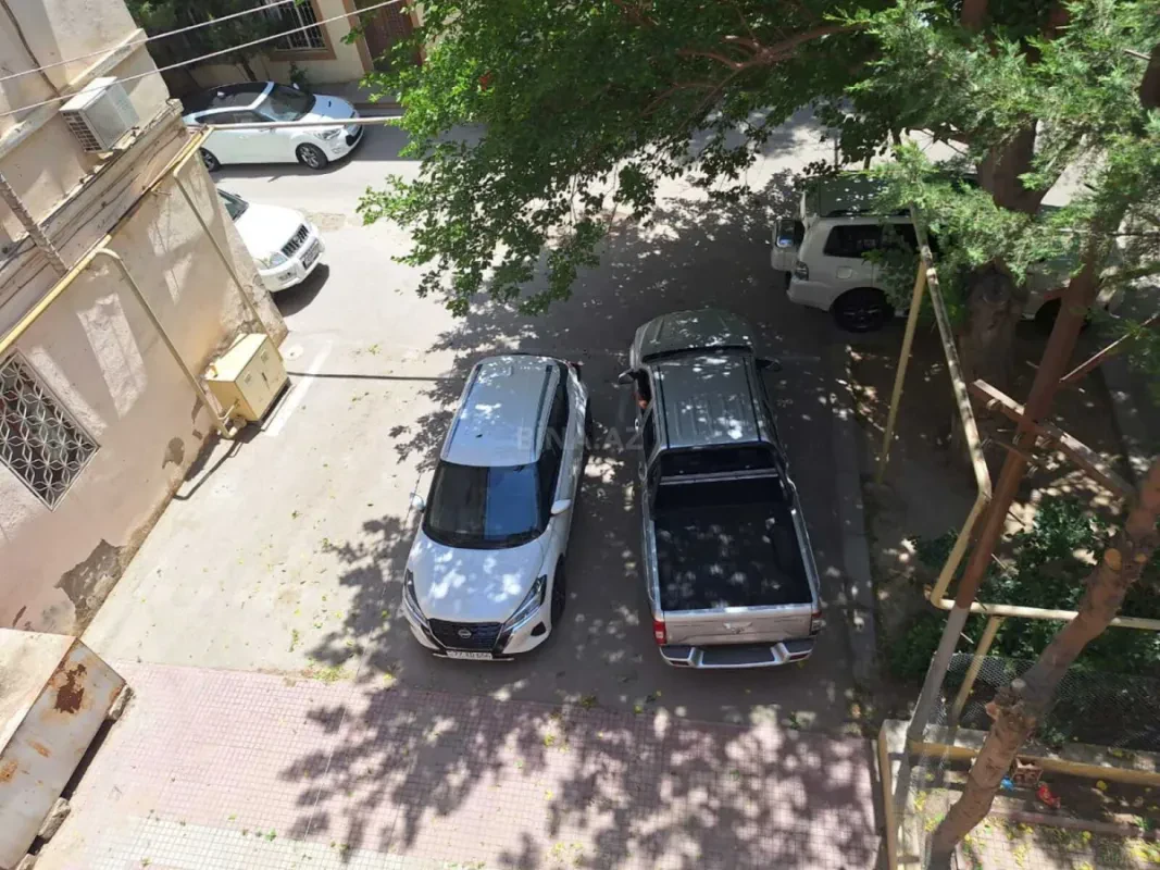 Kirayə verilir 4 otaqlı mənzil 100 m²