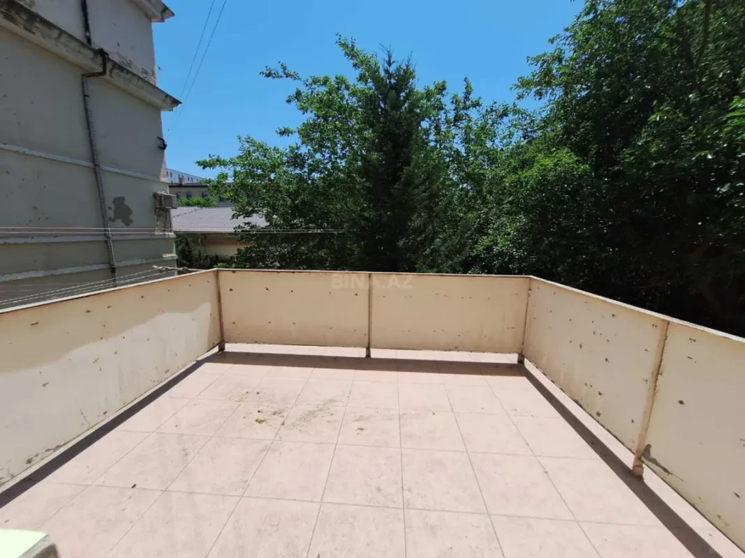 Kirayə verilir 4 otaqlı mənzil 100 m²
