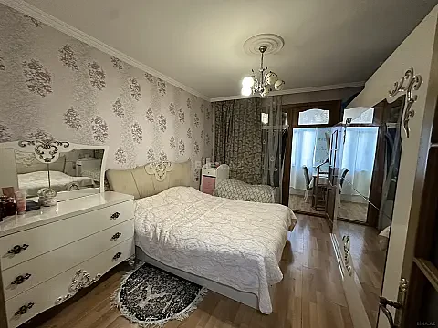 Satılır 2 otaqlı mənzil 65 m²