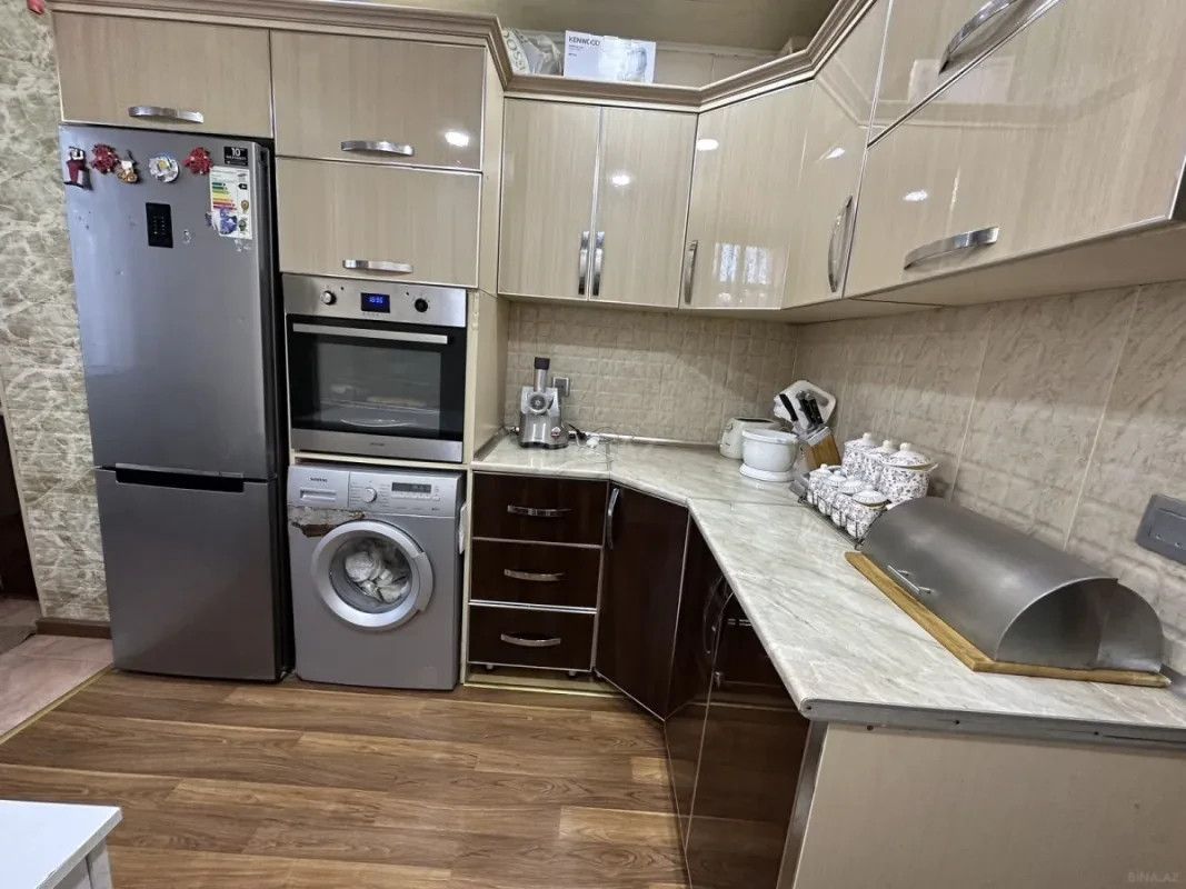 Satılır 2 otaqlı mənzil 65 m²