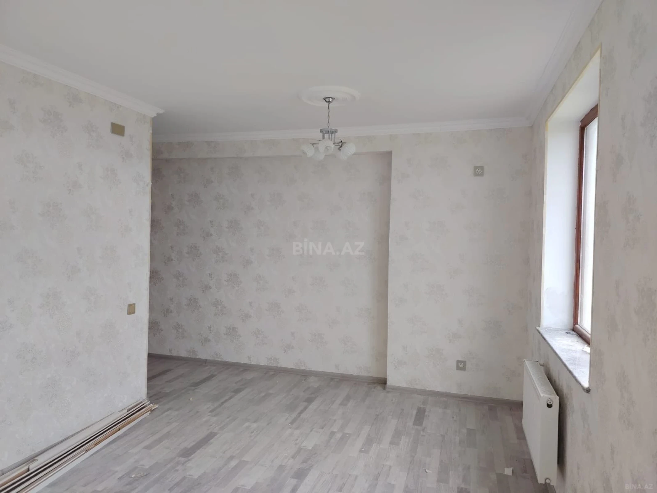 Satılır 3 otaqlı mənzil 102 m²