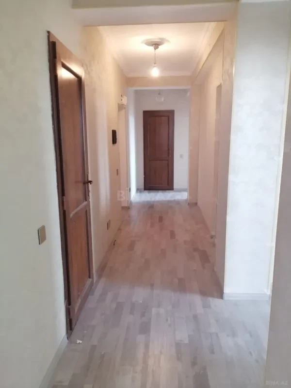 Satılır 3 otaqlı mənzil 102 m²