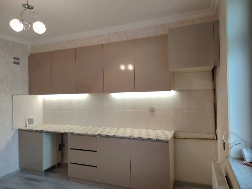 Satılır 3 otaqlı mənzil 102 m²