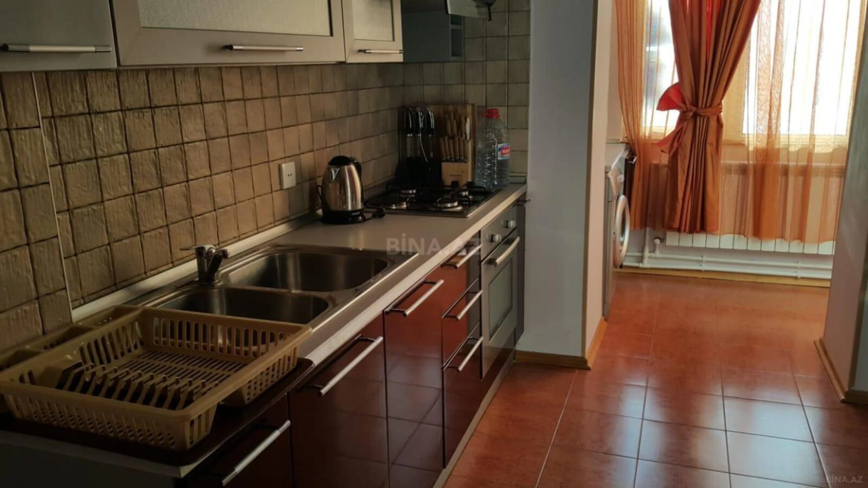 Kirayə verilir 3 otaqlı mənzil 100 m²
