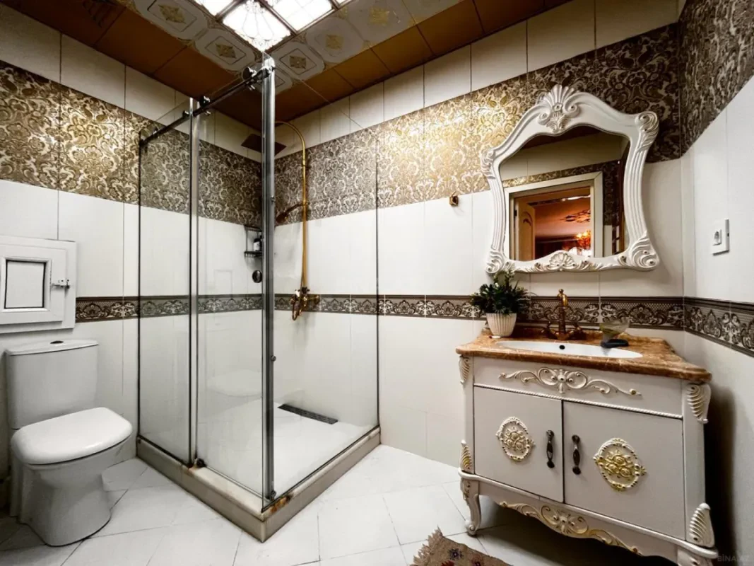 Satılır 3 otaqlı mənzil 214 m²