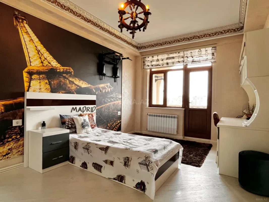 Satılır 3 otaqlı mənzil 214 m²