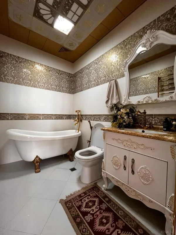 Satılır 3 otaqlı mənzil 214 m²