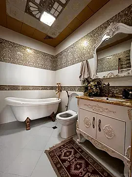 Satılır 3 otaqlı mənzil 214 m²