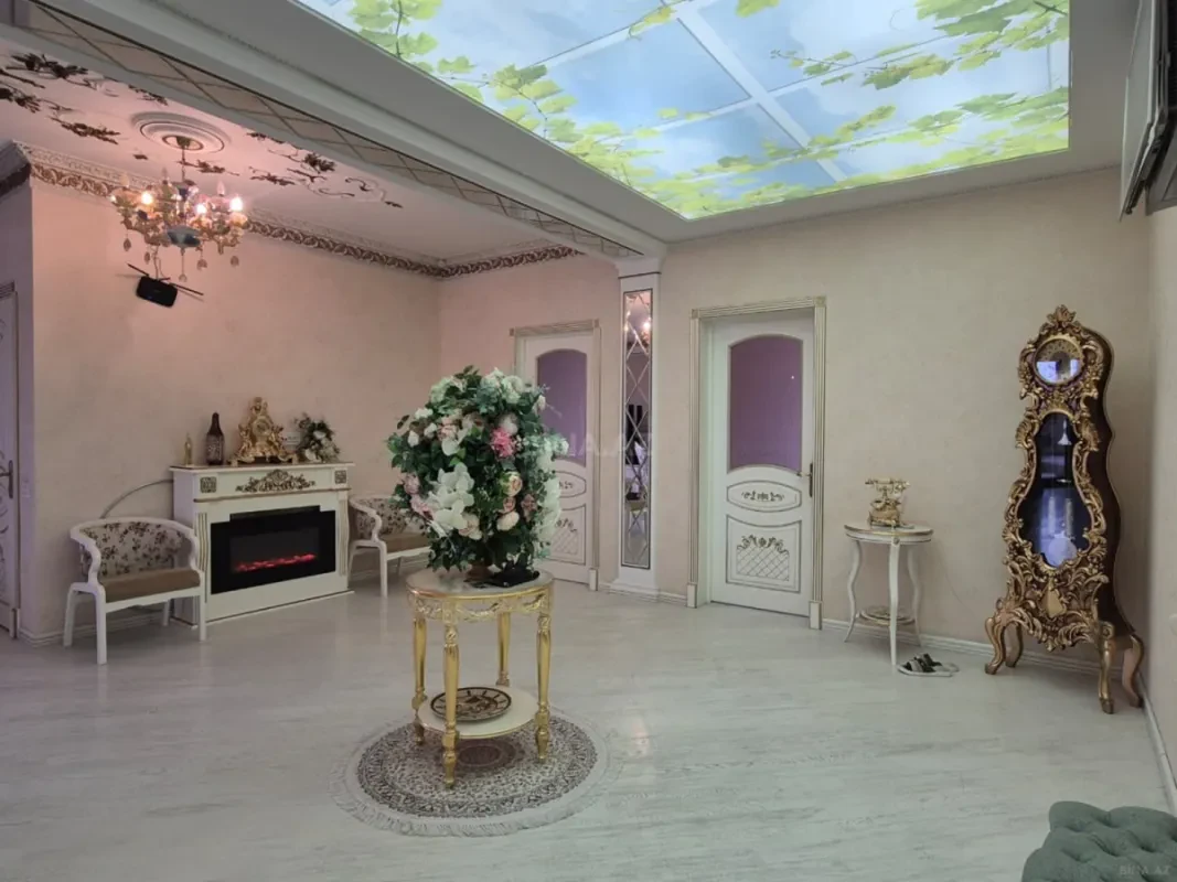 Satılır 3 otaqlı mənzil 214 m²