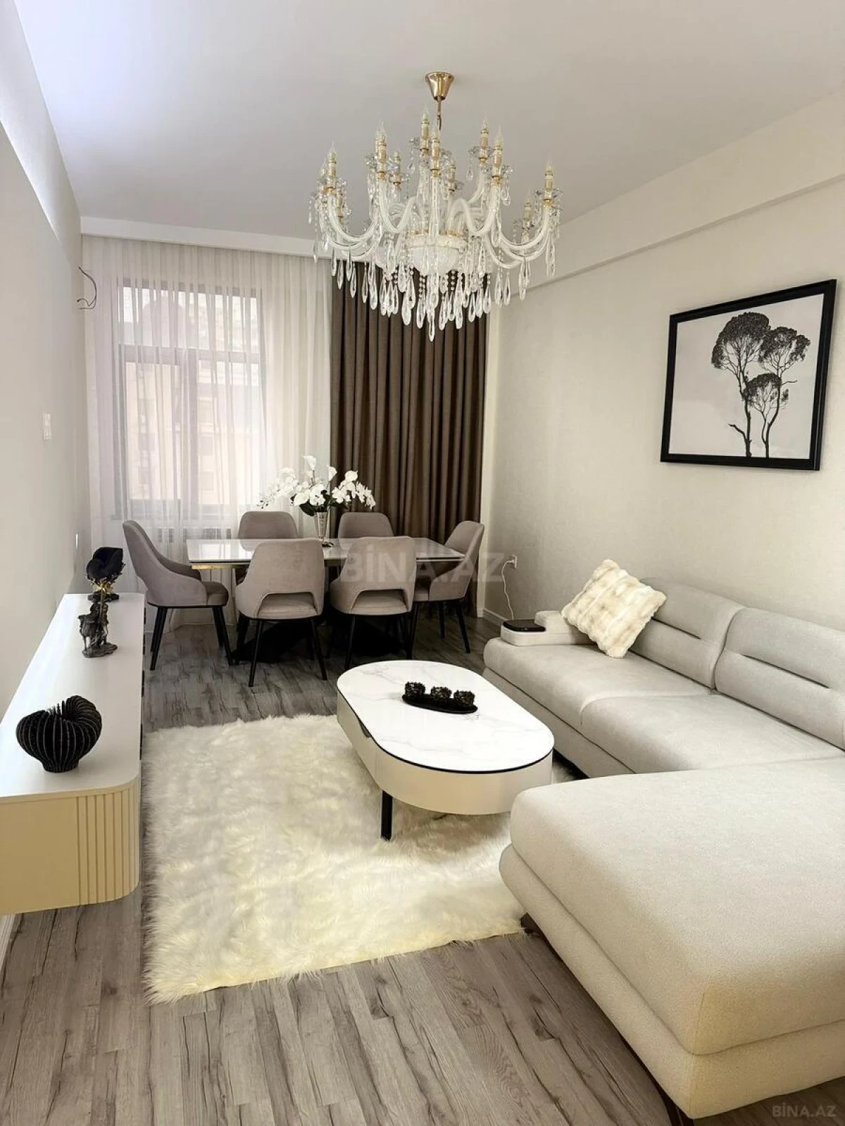 Satılır 2 otaqlı mənzil 105 m²