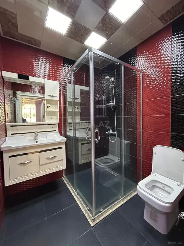 Kirayə verilir 3 otaqlı mənzil 170 m²