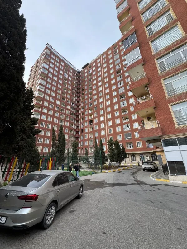 Satılır 2 otaqlı mənzil 85 m²