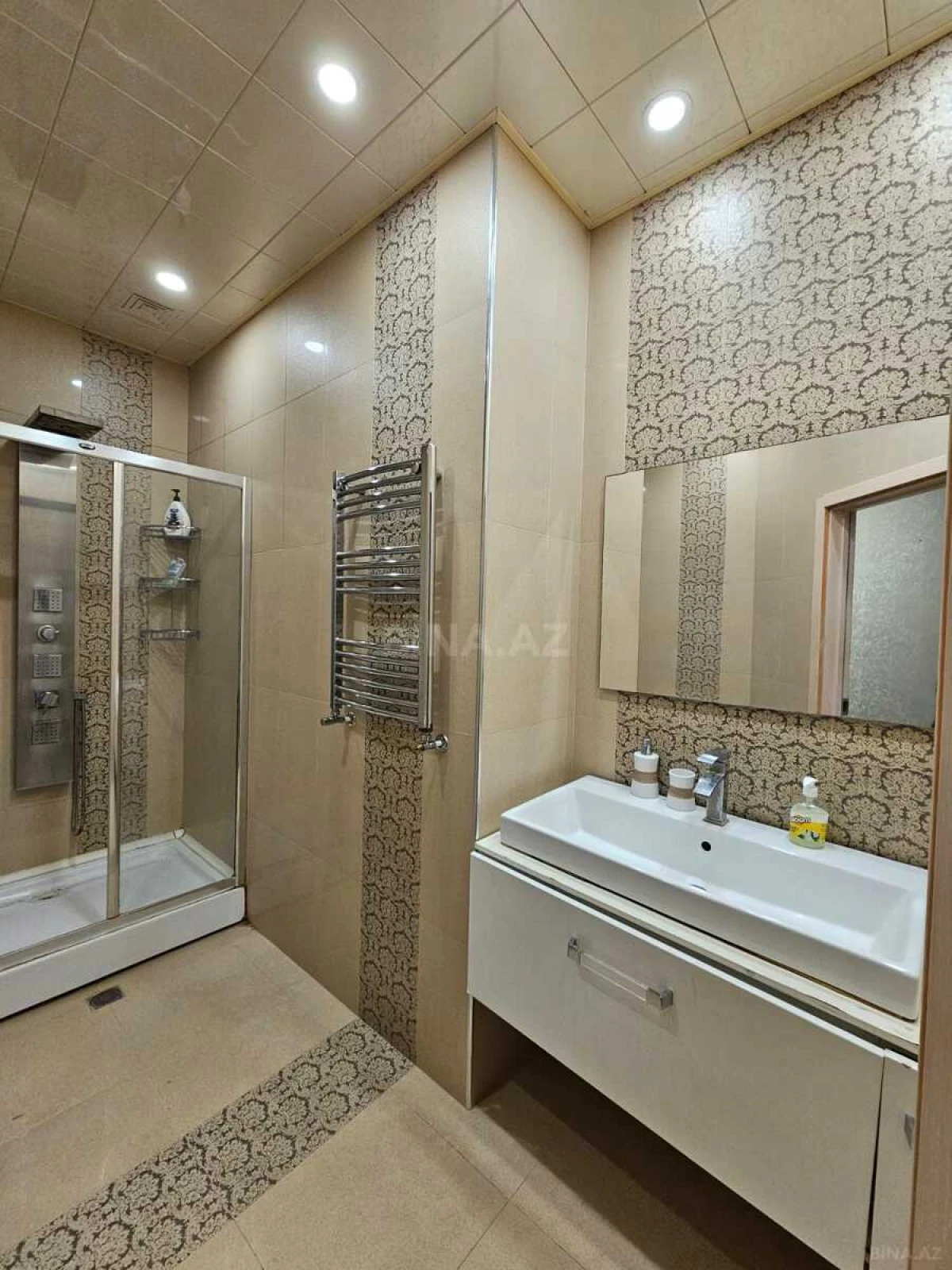 Satılır 2 otaqlı mənzil 85 m²