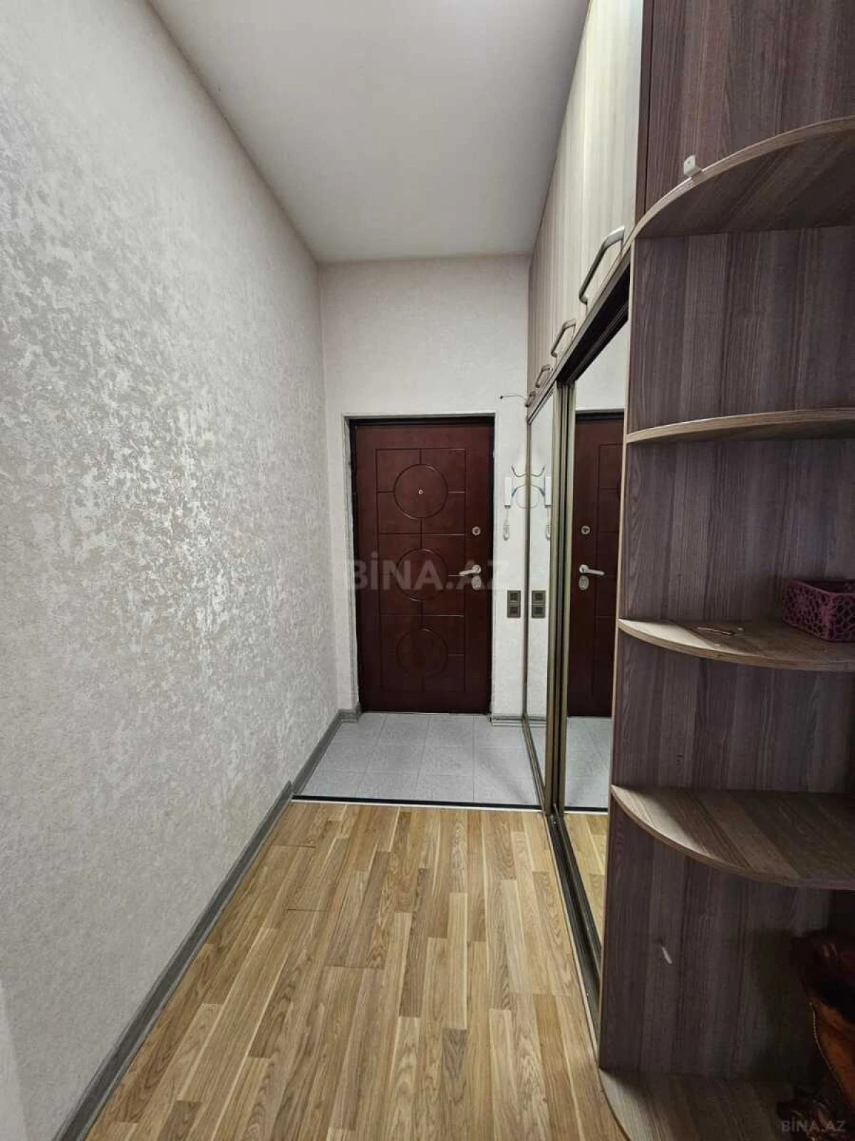 Satılır 2 otaqlı mənzil 85 m²