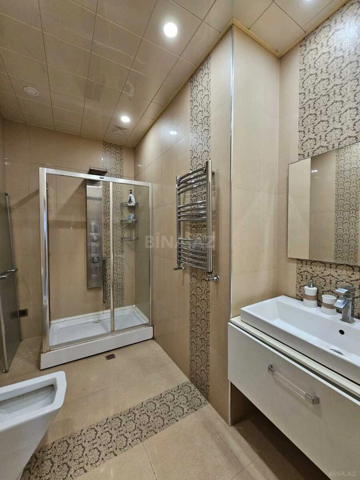 Satılır 2 otaqlı mənzil 85 m²