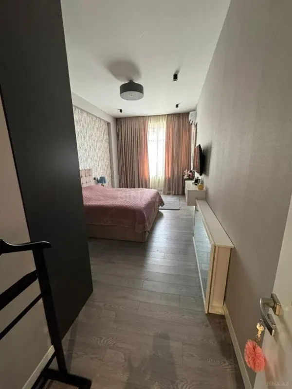 Satılır 3 otaqlı mənzil 119 m²