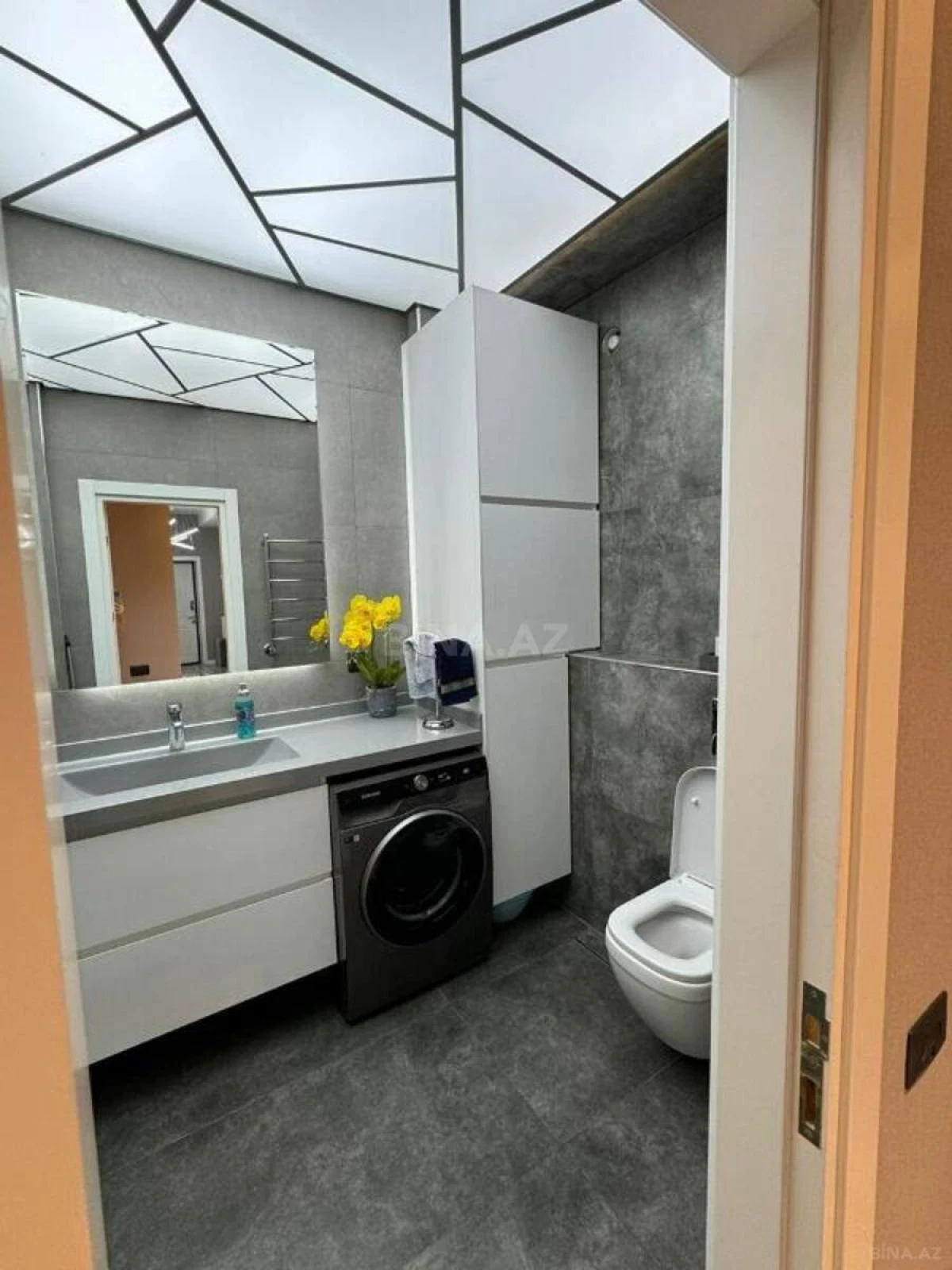 Satılır 3 otaqlı mənzil 119 m²