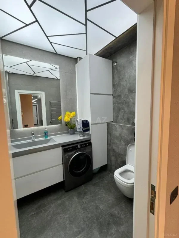 Satılır 3 otaqlı mənzil 119 m²