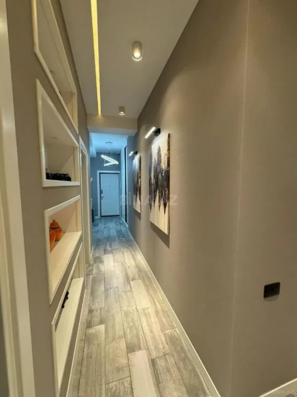Satılır 3 otaqlı mənzil 119 m²